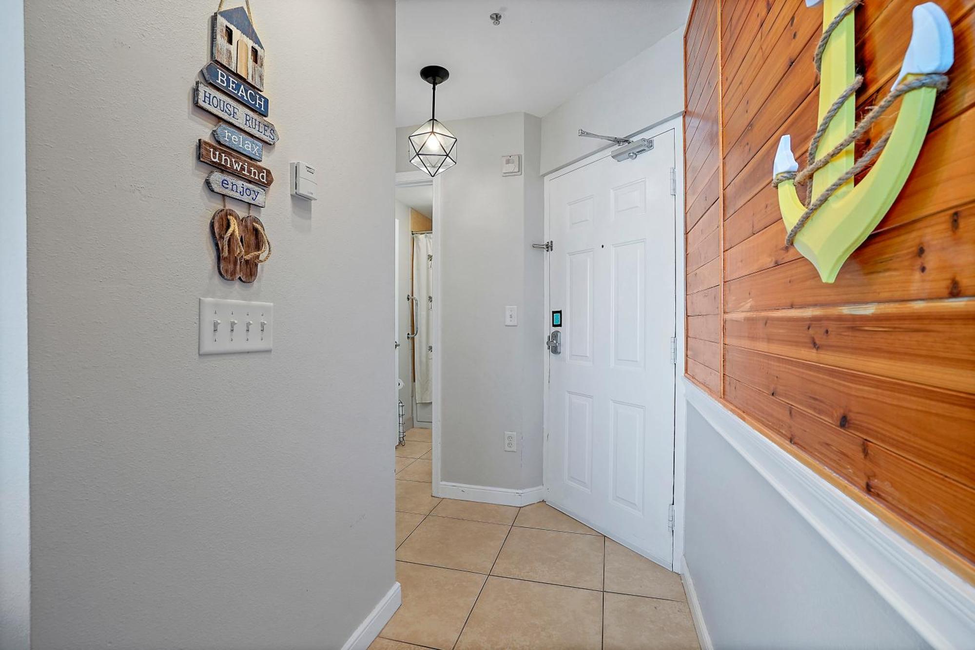 Oceanfront Luxury Condo! Mins To Beach! Rum Bar Next Door! St. Petersburg Esterno foto