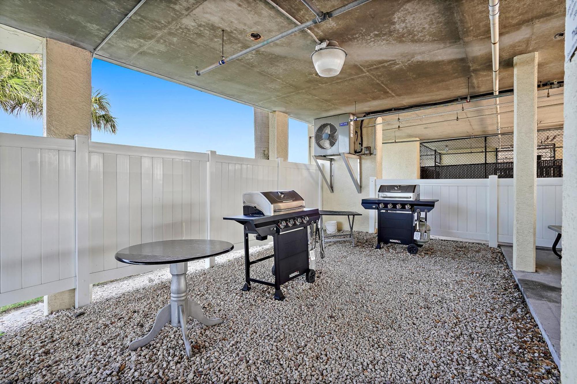 Oceanfront Luxury Condo! Mins To Beach! Rum Bar Next Door! St. Petersburg Esterno foto